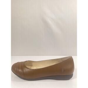 Cliffs By White Mountain Shoes Womens Size 9W Brown Pleated Ballet Flats Comfort
